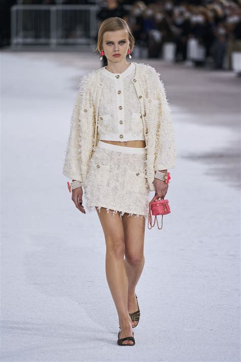 chanel 2021 clothes|Chanel fashion show 2021.